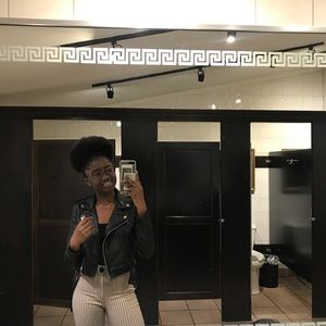 Meet your Posher, Eunice